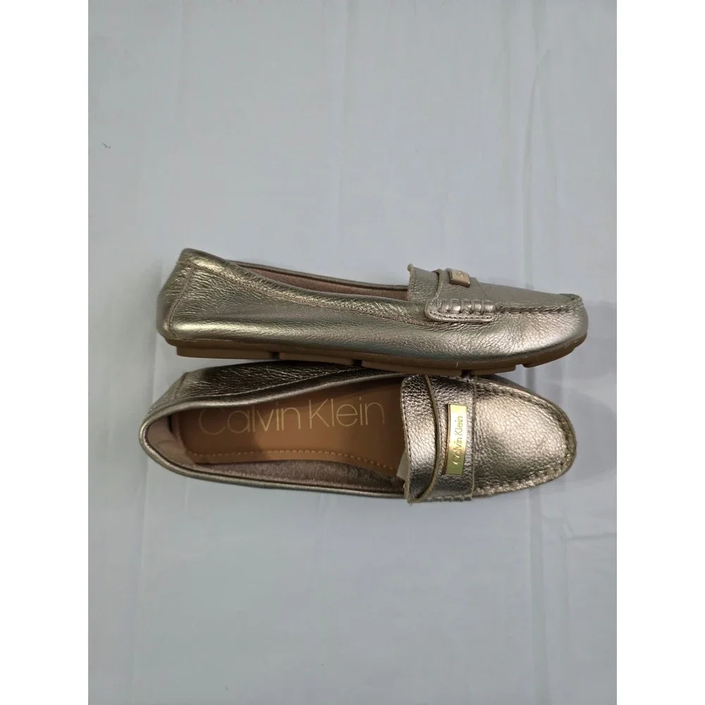 Calvin Klein Leta Metallic Gold Leather Loafers Driving Mocs Logo Hardware 8.5